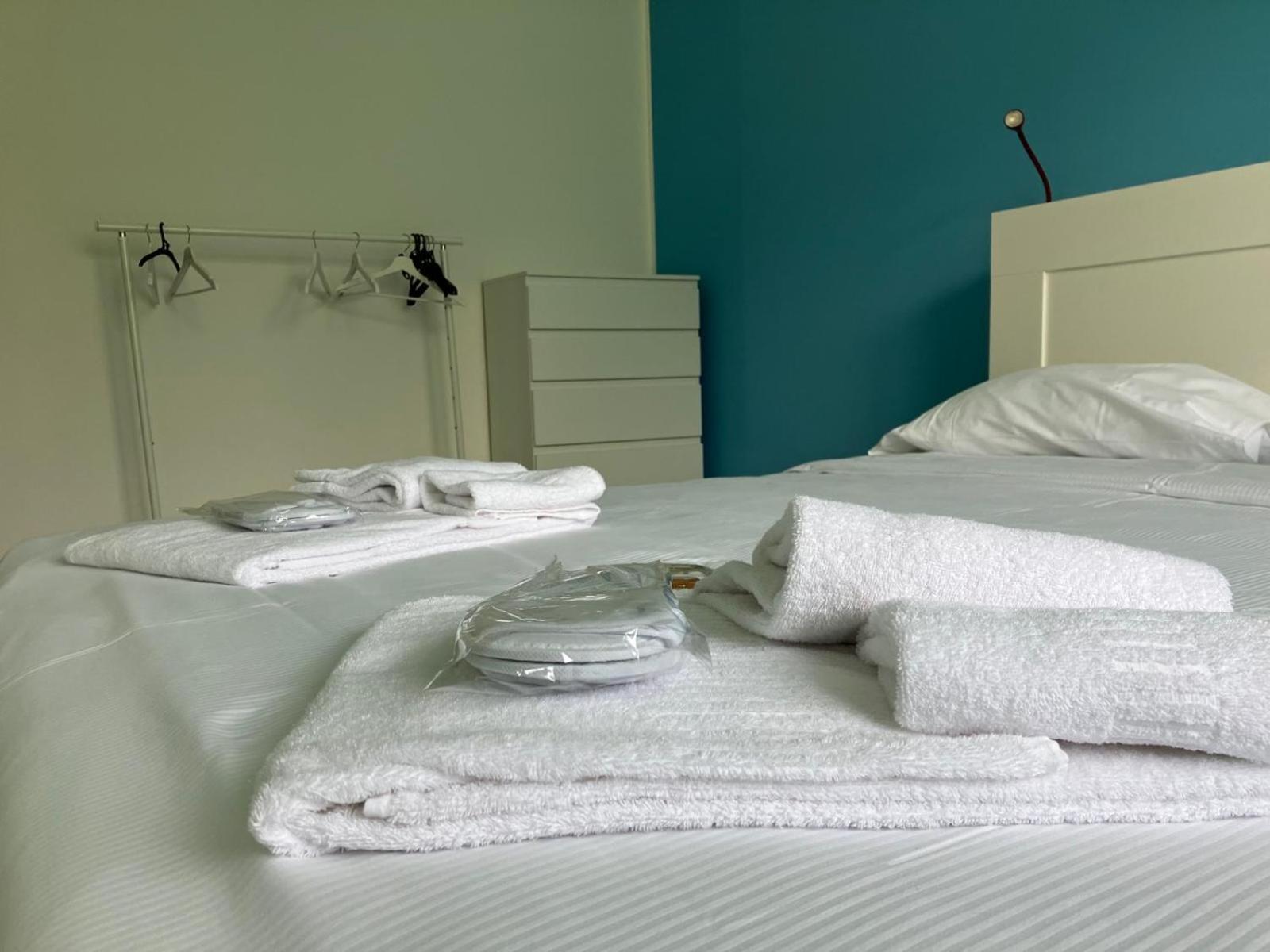 ריבה די סולטו Happy Guest Apartments - Lake View And Pool מראה חיצוני תמונה